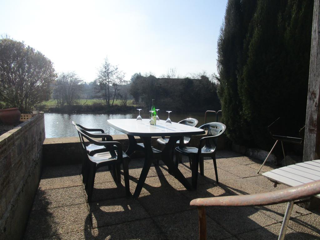 Gite Le Bourgneuf Fresnay-sur-Sarthe Esterno foto
