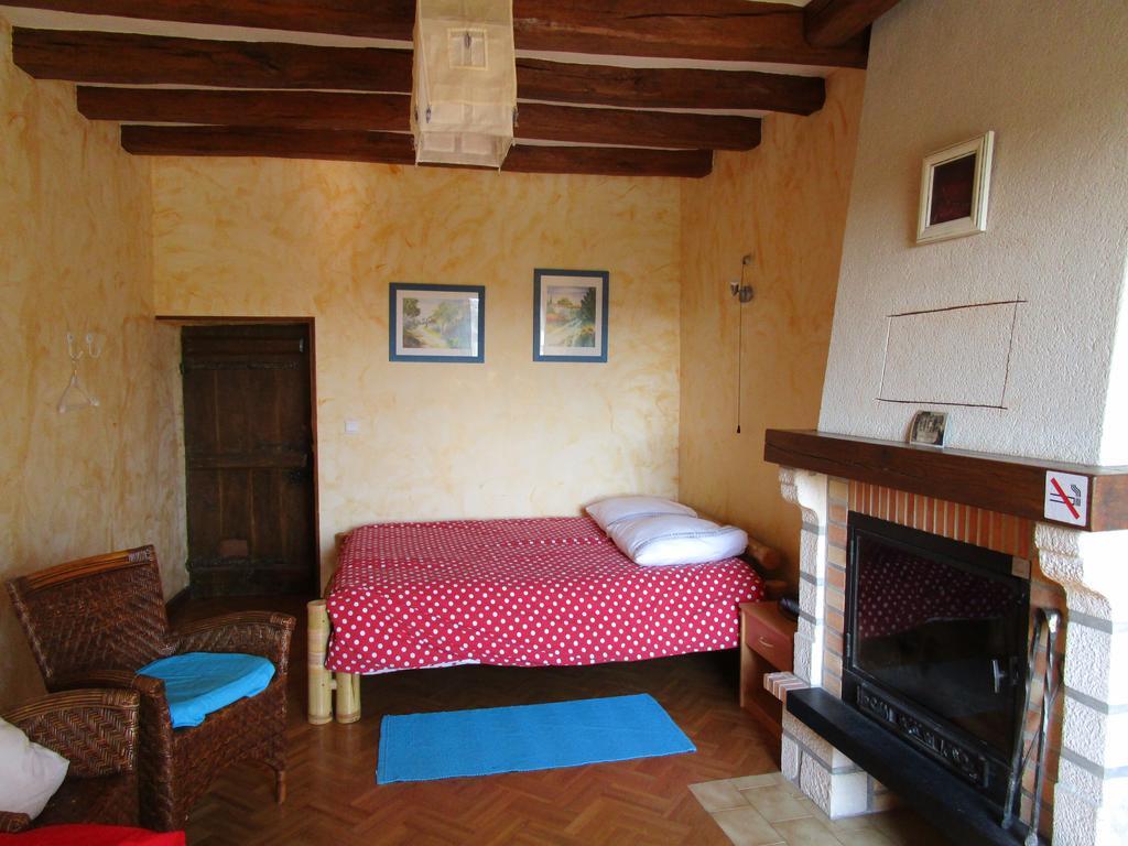 Gite Le Bourgneuf Fresnay-sur-Sarthe Esterno foto